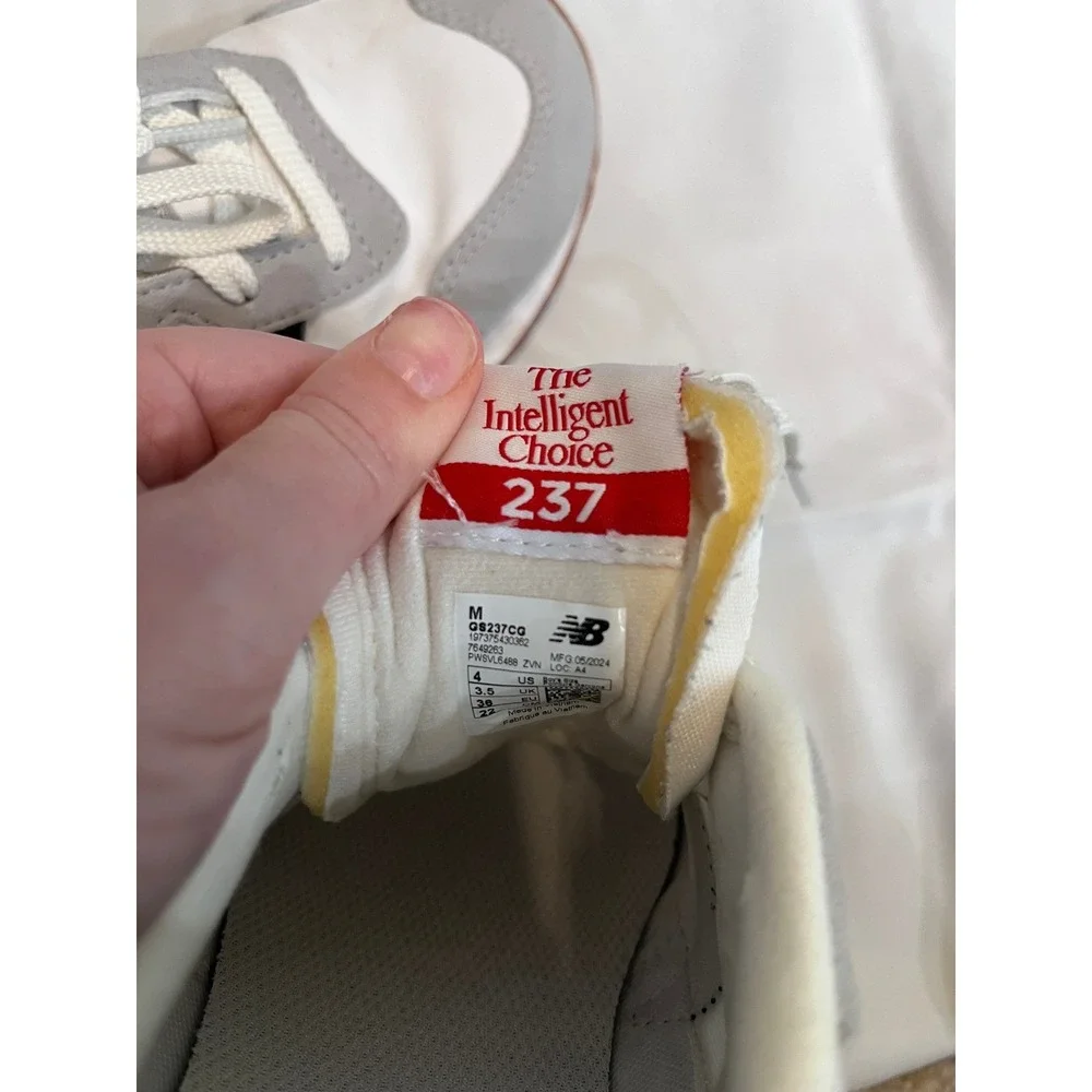 New Balance 237 Kids Casual Lifestyle Sneakers White‎ Grey Black Big Kid 4